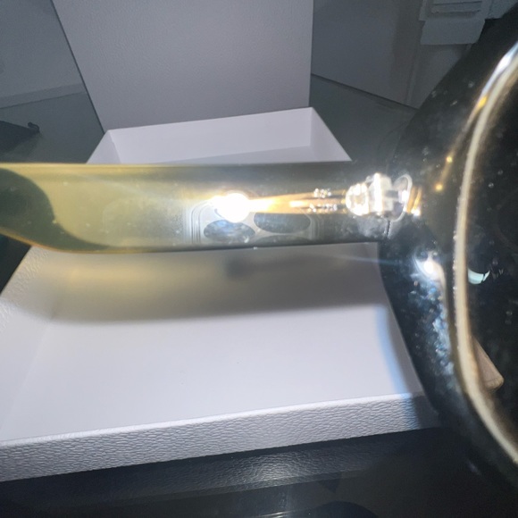 ViennaLine Vintage Sunglasses - Picture 8 of 8